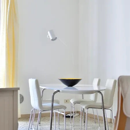 The Romantic Village House - With Lake View Apartamento Colonno