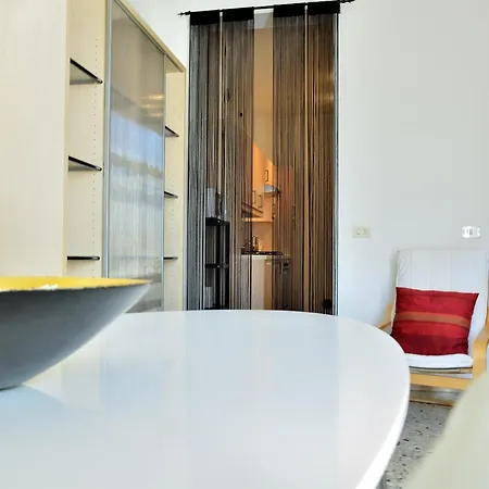 Apartamento The Romantic Village House - With Lake View