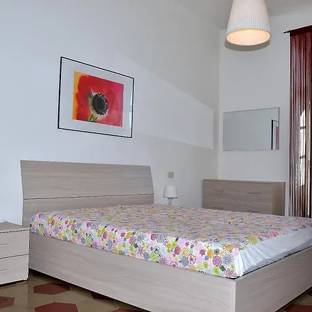 The Romantic Village House - With Lake View Apartman